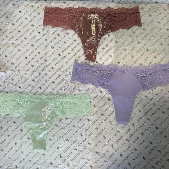 Victoria’s Secret Lace-Trim Smooth Thong Panty - Picture 2 of 3